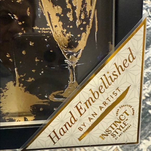 Hand embellished fashion gloss art wall - Picture 2 of 7